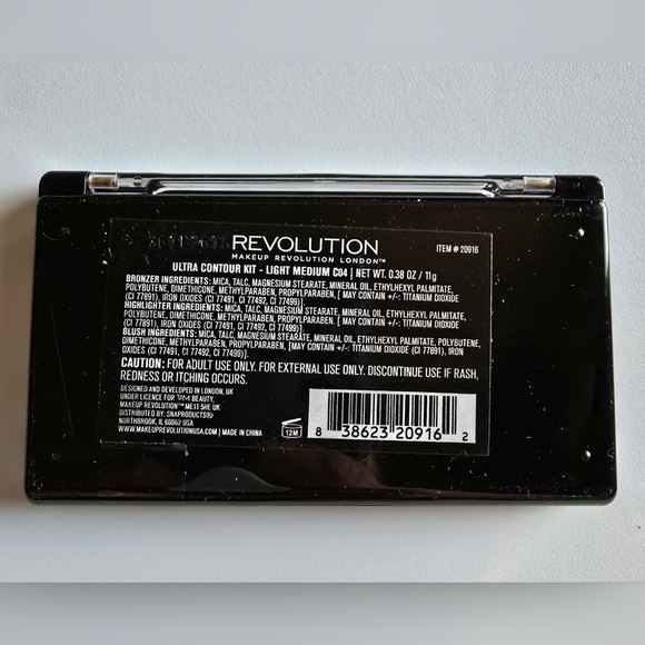Makeup Revolution Ultra Sculpt and Contour Kit Ultra Light/Med C04 New - Picture 3 of 3
